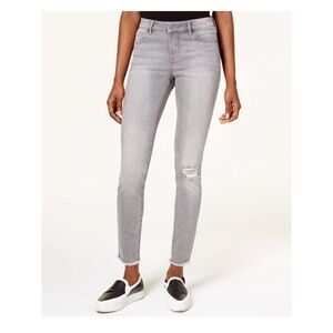 Armani Exchange super skinny size 28!